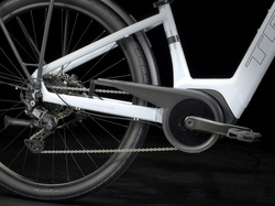 Rower Trek Verve+ 2 o niskiej rurze górnej Gen 3